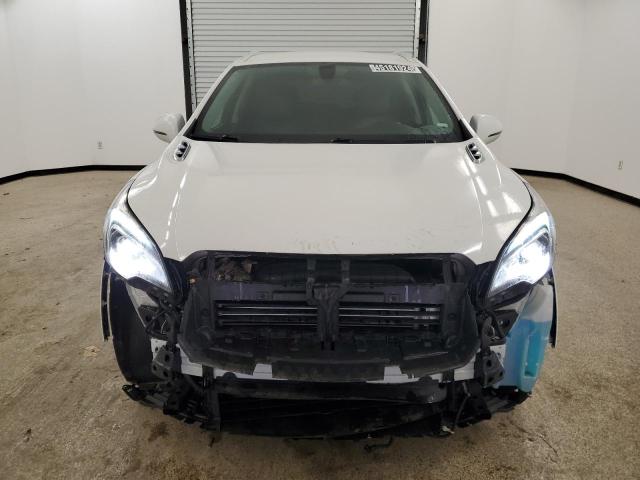 LRBFXCSAXKD103871 - 2019 BUICK ENVISION ESSENCE WHITE photo 5