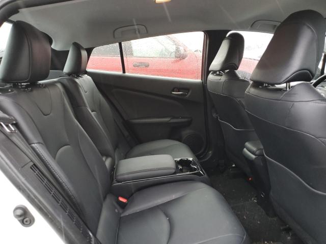 JTDKARFP5J3099218 - 2018 TOYOTA PRIUS PRIM თეთრი ფოტო 10