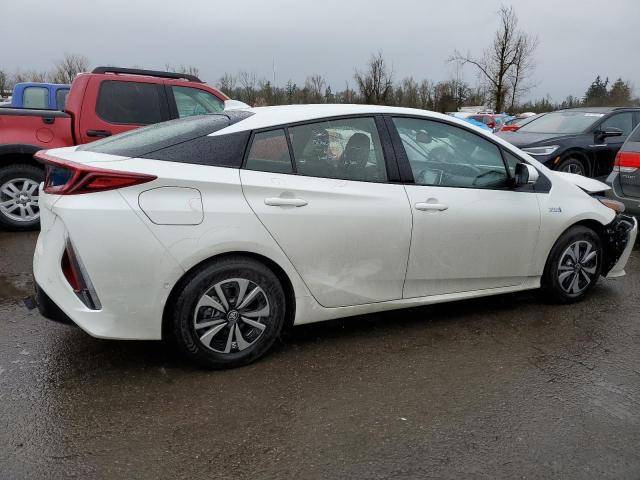 JTDKARFP5J3099218 - 2018 TOYOTA PRIUS PRIM თეთრი ფოტო 3