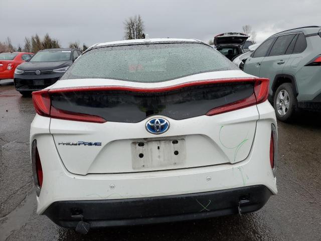 JTDKARFP5J3099218 - 2018 TOYOTA PRIUS PRIM თეთრი ფოტო 6