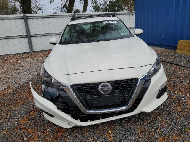 1N4BL4BW6KC211784 - 2019 NISSAN ALTIMA S WHITE photo 5