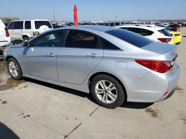 5NPEB4AC7EH878776 - 2014 HYUNDAI SONATA GLS SILVER photo 2