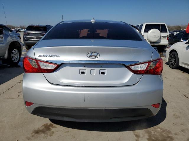 5NPEB4AC7EH878776 - 2014 HYUNDAI SONATA GLS SILVER photo 6