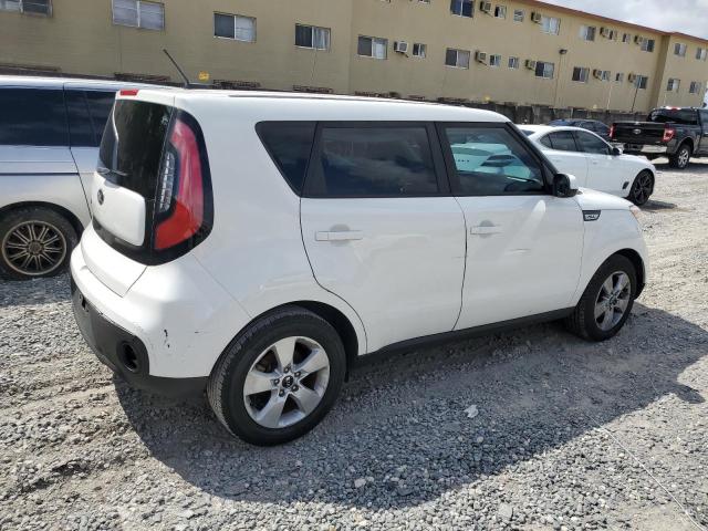 KNDJN2A29J7607993 - 2018 KIA SOUL WHITE photo 3