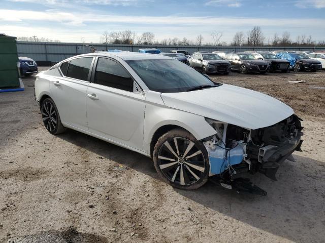 1N4BL4CV1MN338536 - 2021 NISSAN ALTIMA SR WHITE photo 4