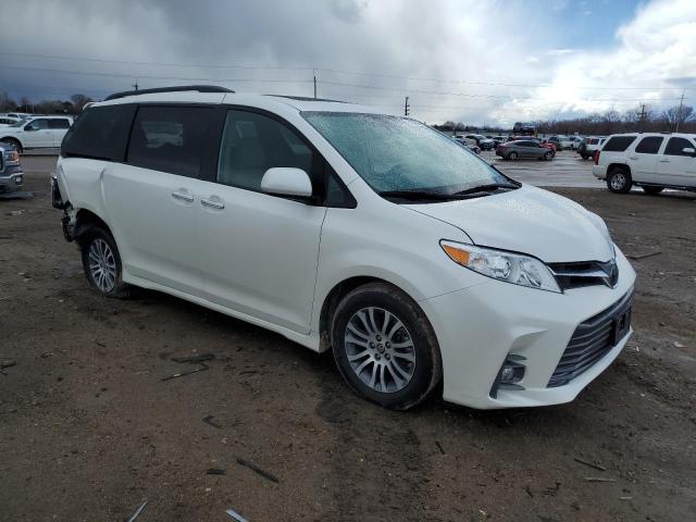 5TDYZ3DC0LS078987 - 2020 TOYOTA SIENNA XLE WHITE photo 4