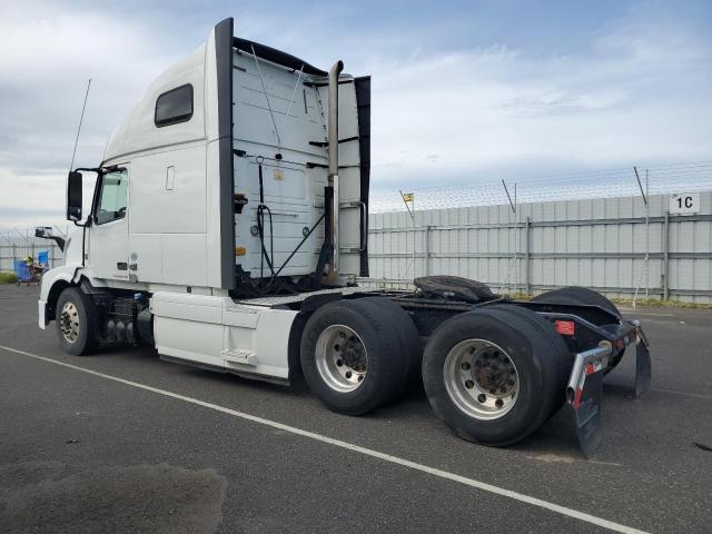 4V4NC9EH0GN965975 - 2016 VOLVO VN VNL WHITE photo 3