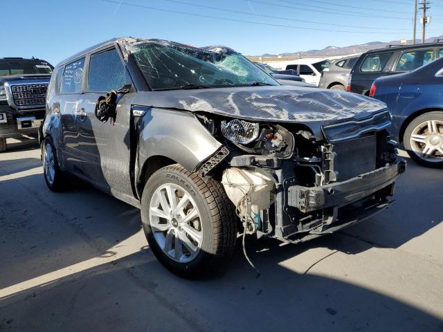 KNDJP3A59H7499640 - 2017 KIA SOUL + SILVER photo 4