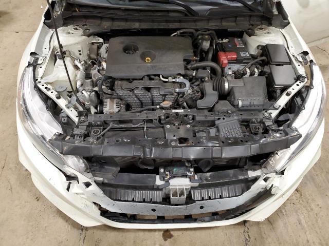 1N4BL4BV1KC216768 - 2019 NISSAN ALTIMA S WHITE photo 11