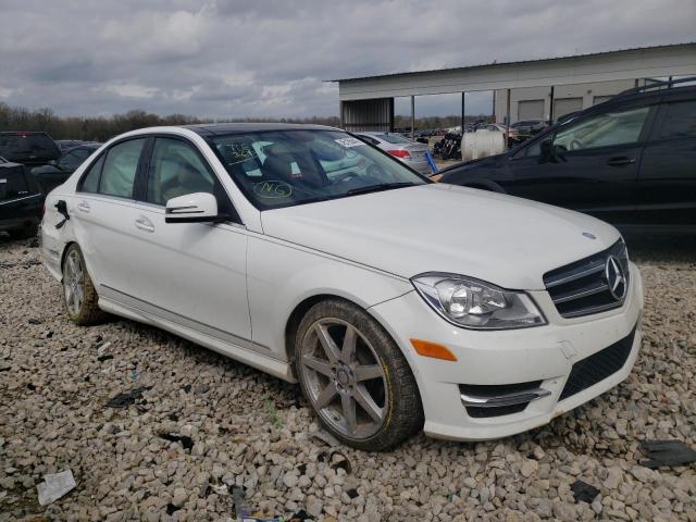 WDDGF4HB1EA915618 - 2014 MERCEDES-BENZ C250 250 WHITE photo 4