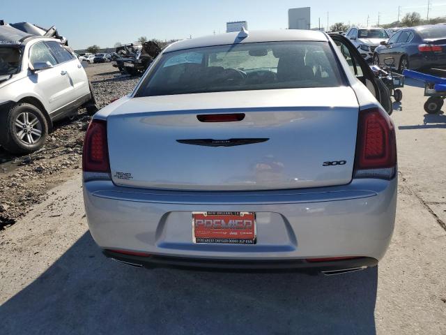 2C3CCAAG4PH707599 - 2023 CHRYSLER 300 TOURING SILVER photo 6