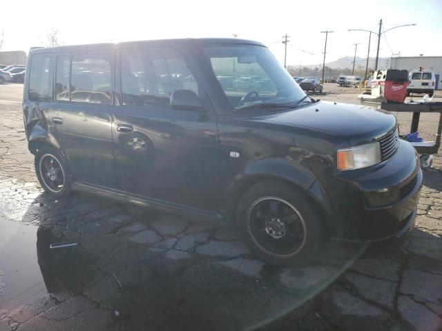 JTLKT334650200389 - 2005 TOYOTA SCION XB BLACK photo 4