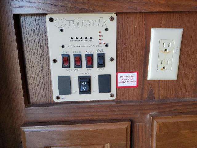 4YDT30027DB450614 - 2013 KEYSTONE OUTBACK WHITE photo 8