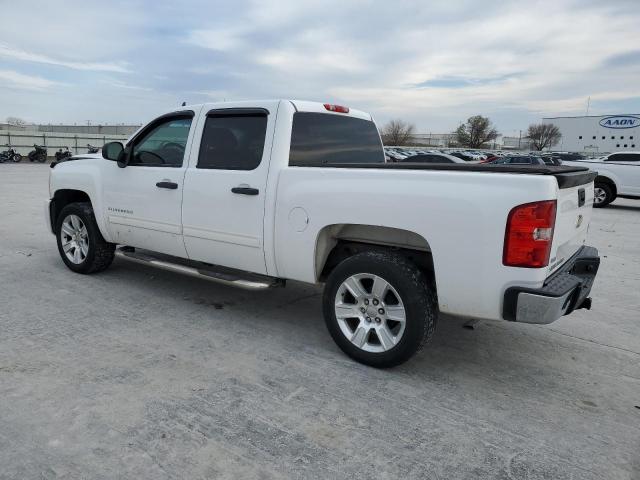 3GCPCREAXBG296039 - 2011 CHEVROLET SILVERADO C1500  LS WHITE photo 2