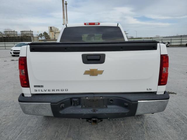 3GCPCREAXBG296039 - 2011 CHEVROLET SILVERADO C1500  LS WHITE photo 6