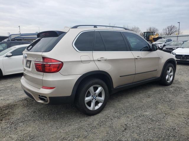 5UXZV8C50D0C15786 - 2013 BMW X5 XDRIVE50I BEIGE photo 3