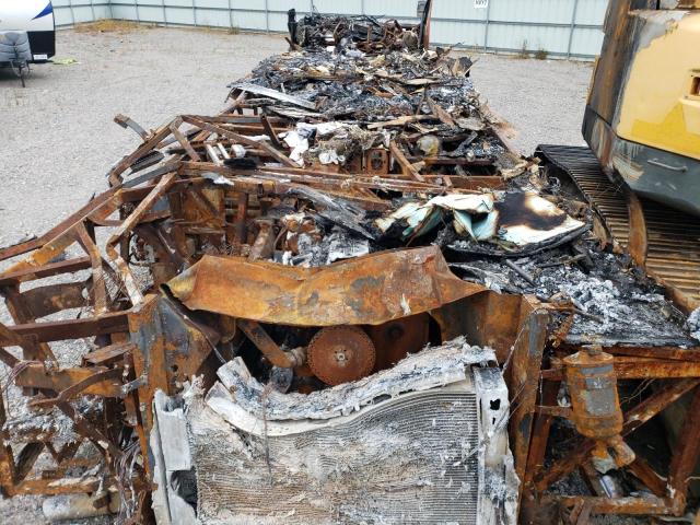 1RF22454222020093 - 2002 ROADMASTER RAIL RAISED RAI BEIGE photo 6