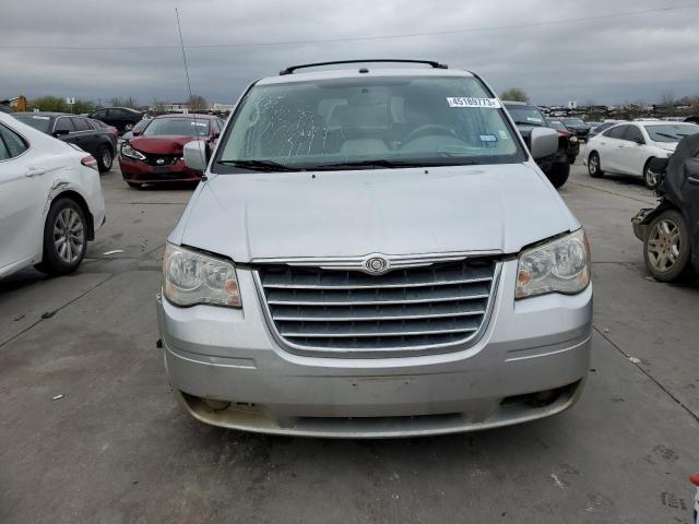 2A8HR54149R640524 - 2009 CHRYSLER TOWN & COU TOURING SILVER photo 5