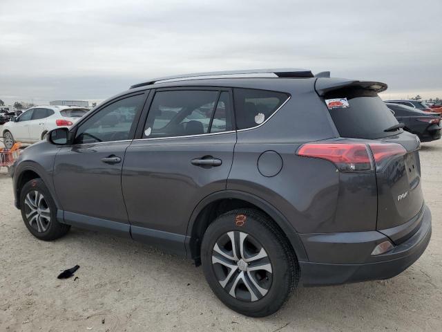 JTMZFREV6JJ183351 - 2018 TOYOTA RAV4 LE GRAY photo 2