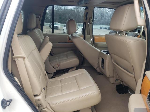 5LMFU27518LJ11428 - 2008 LINCOLN NAVIGATOR CREAM photo 11