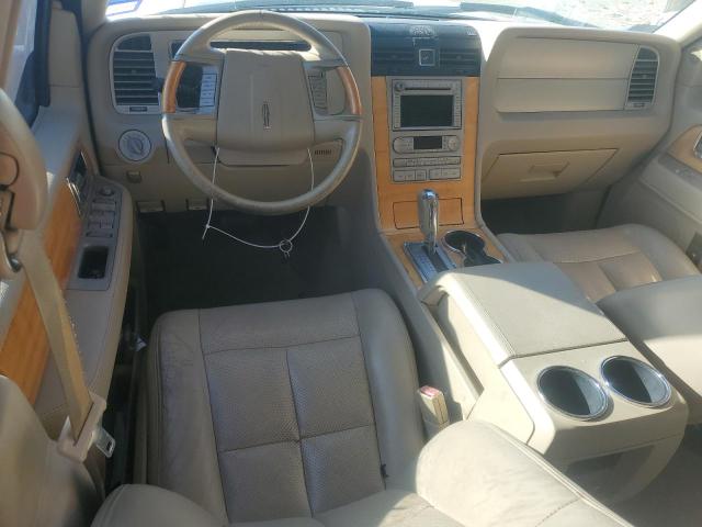 5LMFU27518LJ11428 - 2008 LINCOLN NAVIGATOR CREAM photo 8