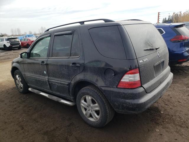 4JGAB54E92A328317 - 2002 MERCEDES-BENZ ML 320 BLACK photo 2