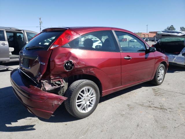 1FAHP31N36W201994 - 2006 FORD FOCUS ZX3 RED photo 3