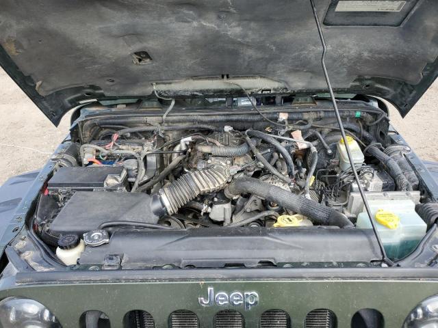 1J8FA541X8L502153 - 2008 JEEP WRANGLER SAHARA GREEN photo 11