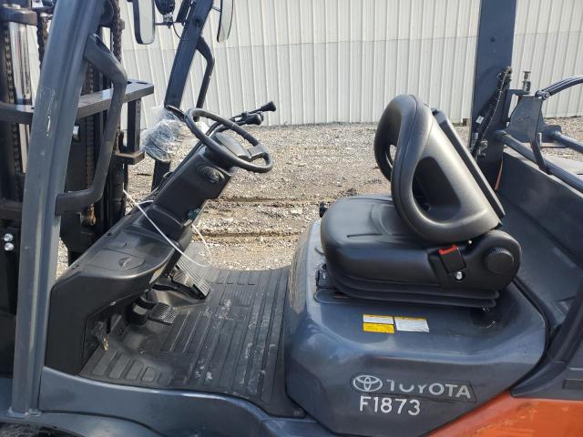 76840 - 2016 TOYOTA FORK LIFT ORANGE photo 5