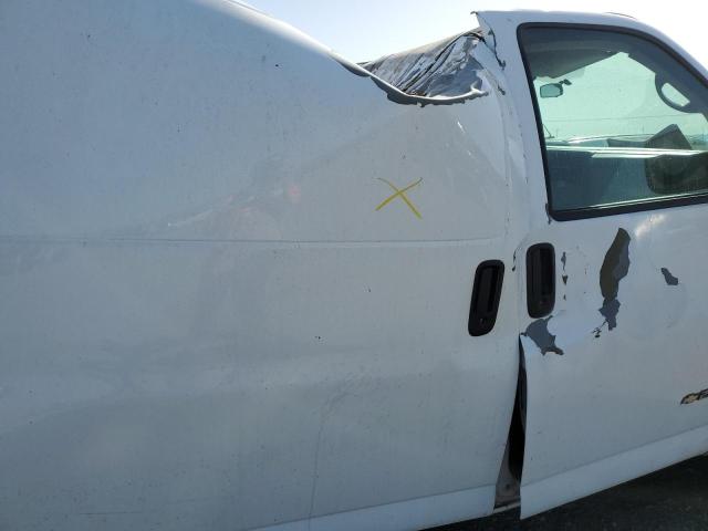 1GCGG29U661101932 - 2006 CHEVROLET EXPRESS G2 WHITE photo 11