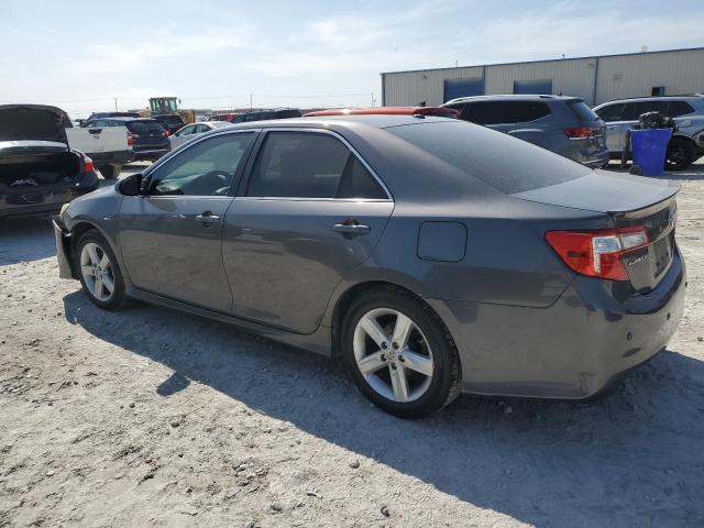 4T1BF1FK3EU391453 - 2014 TOYOTA CAMRY L GRAY photo 2