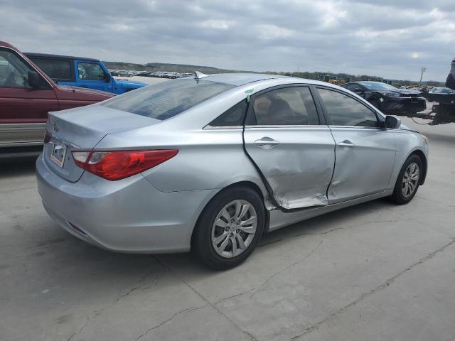 5NPEB4AC3CH355770 - 2012 HYUNDAI SONATA GLS SILVER photo 3