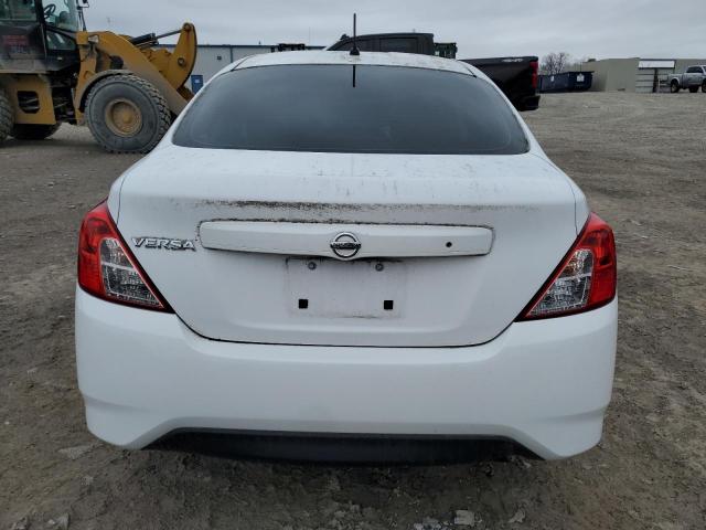 3N1CN7AP6JL820819 - 2018 NISSAN VERSA S WHITE photo 6