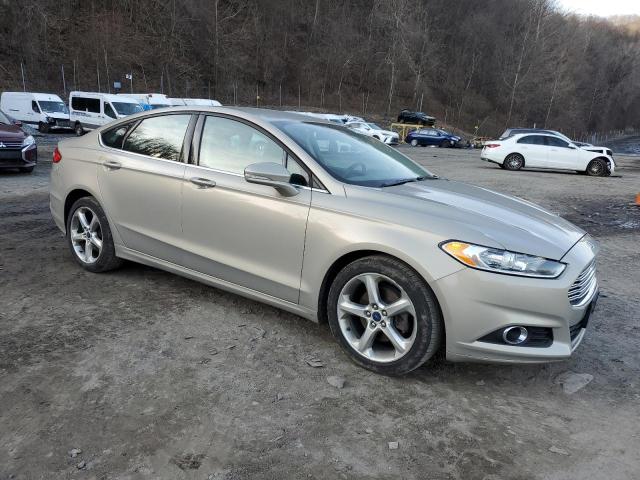 3FA6P0T90GR109025 - 2016 FORD FUSION SE GOLD photo 4