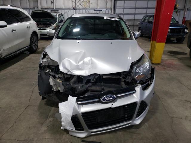 1FADP3N28DL255465 - 2013 FORD FOCUS TITANIUM SILVER photo 5