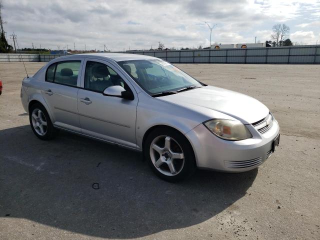 1G1AT58HX97264312 - 2009 CHEVROLET COBALT LT SILVER photo 4