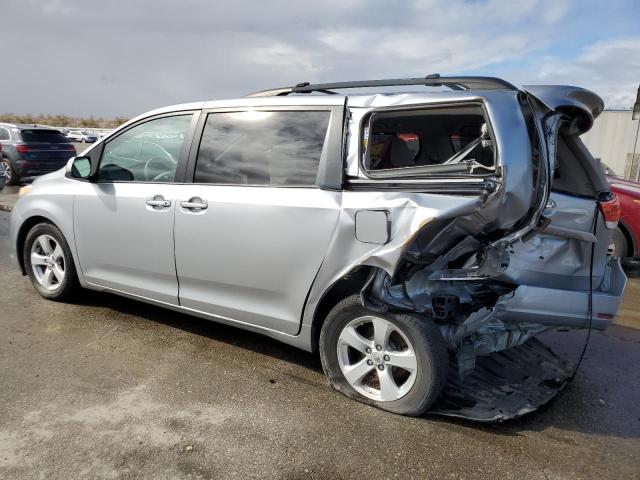 5TDKK3DC2BS114428 - 2011 TOYOTA SIENNA LE SILVER photo 2