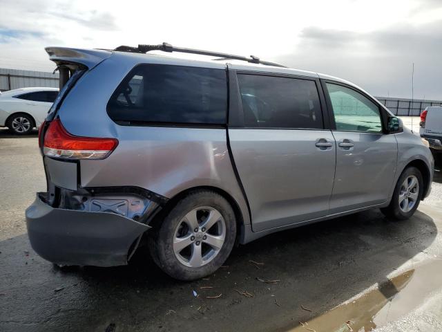 5TDKK3DC2BS114428 - 2011 TOYOTA SIENNA LE SILVER photo 3