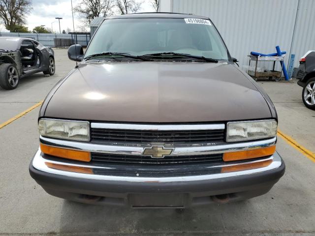 1GNDT13W1W2218936 - 1998 CHEVROLET BLAZER BROWN photo 5