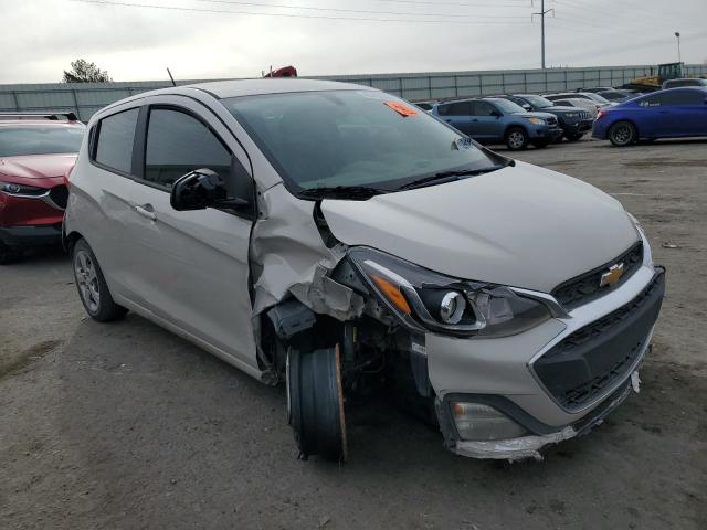 KL8CB6SAXLC422935 - 2020 CHEVROLET SPARK LS CREAM photo 4