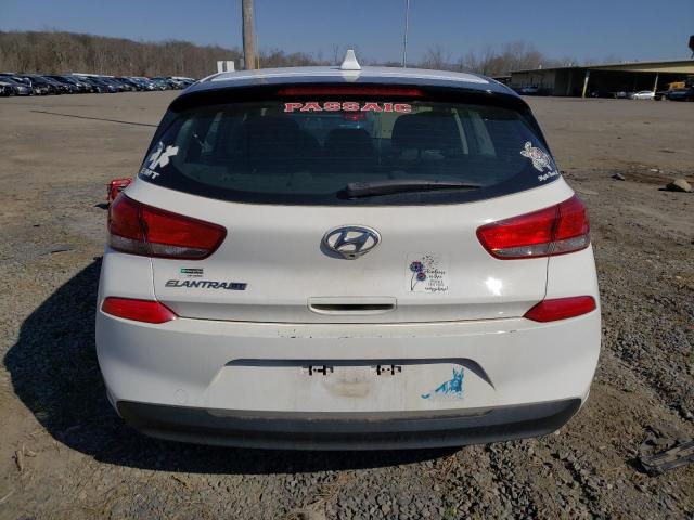 KMHH35LE6JU032584 - 2018 HYUNDAI ELANTRA GT WHITE photo 6