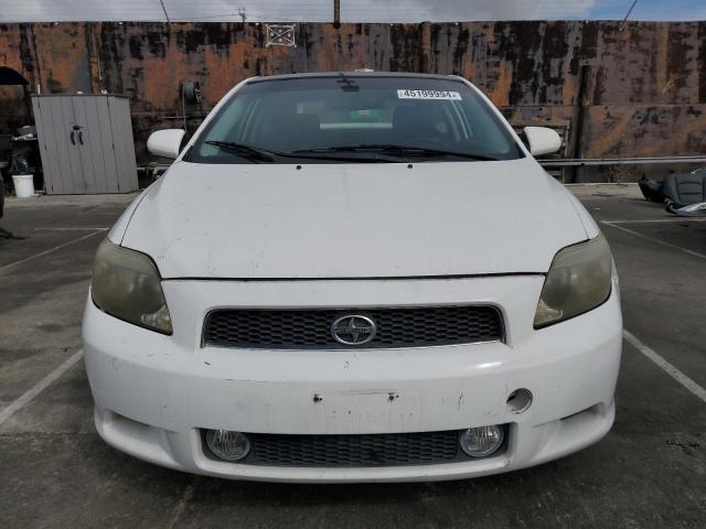 JTKDE177X70164712 - 2007 TOYOTA SCION TC WHITE photo 5