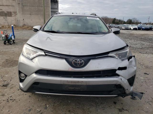 2T3RFREV8HW546938 - 2017 TOYOTA RAV4 XLE SILVER photo 5