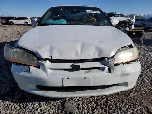 1HGCG5554WA121824 - 1998 HONDA ACCORD EX WHITE photo 5