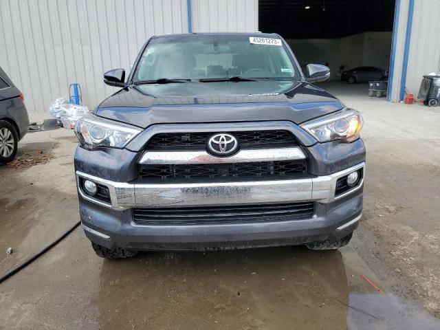 JTEBU5JR4J5548509 - 2018 TOYOTA 4RUNNER SR5/SR5 PREMIUM 灰色 照片 5