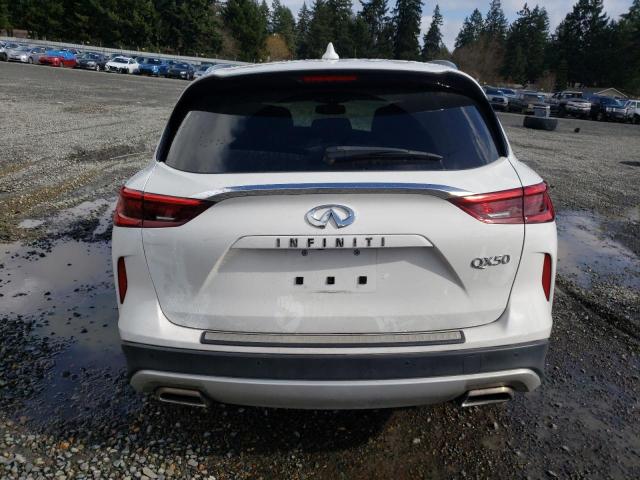 3PCAJ5M31KF105105 - 2019 INFINITI QX50 ESSENTIAL WHITE photo 6