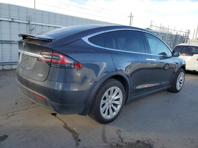 5YJXCDE22HF044795 - 2017 TESLA MODEL X GRAY photo 3