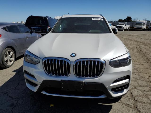 5UXTR9C5XJLD72526 - 2018 BMW X3 XDRIVE30I WHITE photo 5