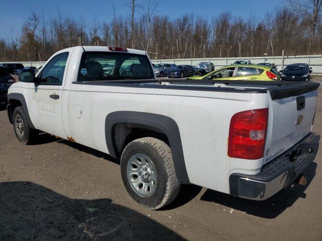 1GCEC14X09Z103471 - 2009 CHEVROLET SILVERADO C1500 WHITE photo 2