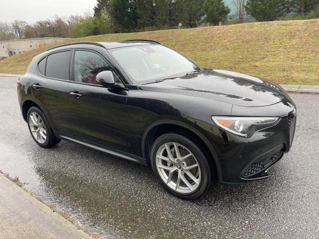ZASPAJAN1M7D03062 - 2021 ALFA ROMEO STELVIO SPORT Schwarz Foto 1